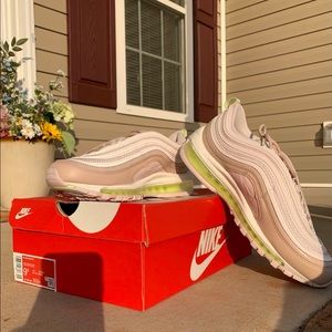 Color-Rose Gold, with Lime accents